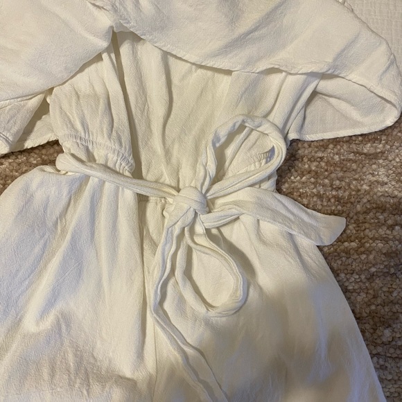 She + Sky White Romper with Tie Straps - Picture 3 of 4